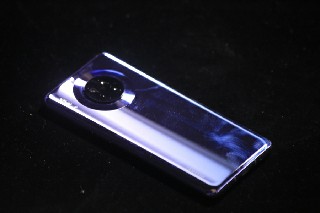 小米12mini手机渲染图曝光 机身宽度仅69.9mm